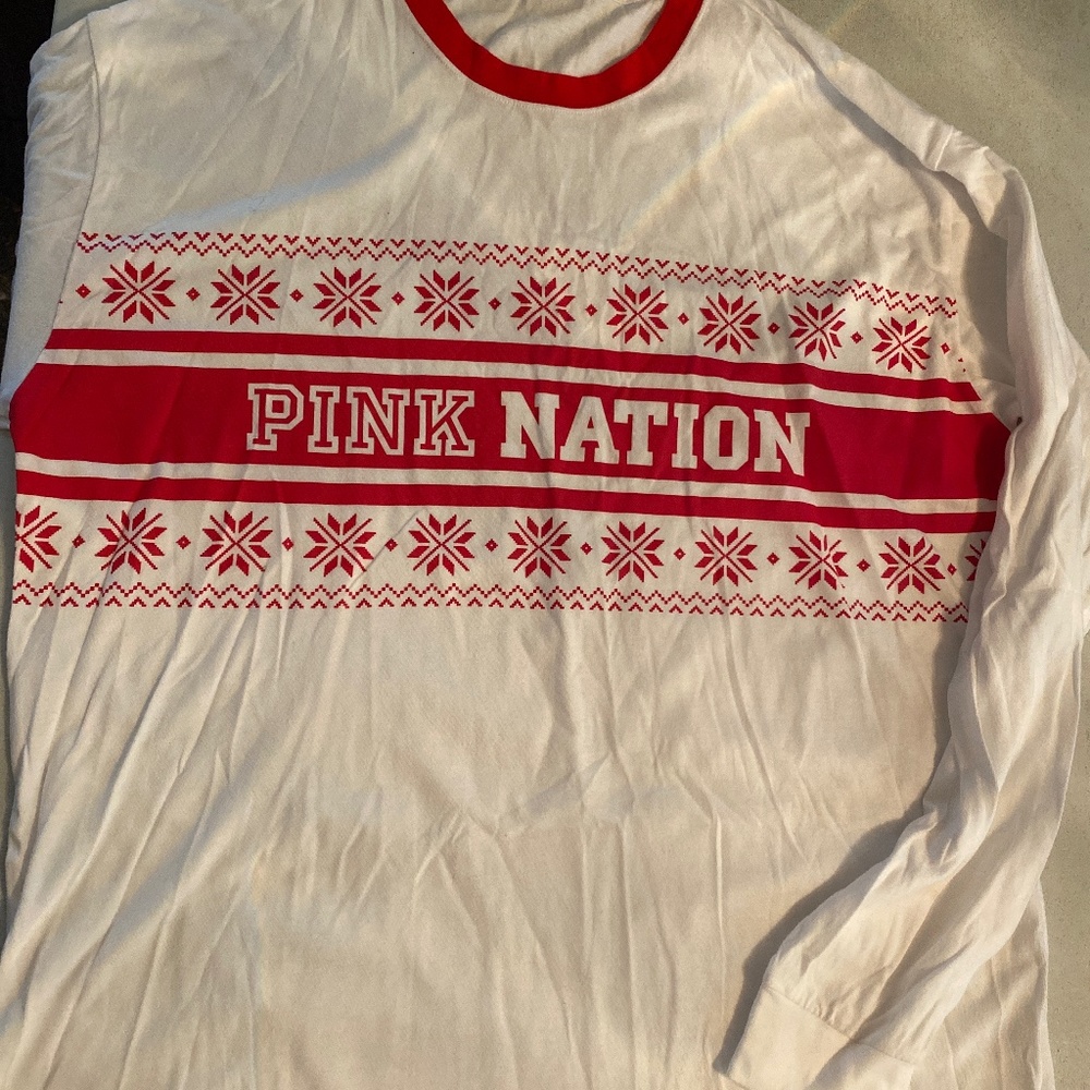 VS Pink Nation lounge shirt